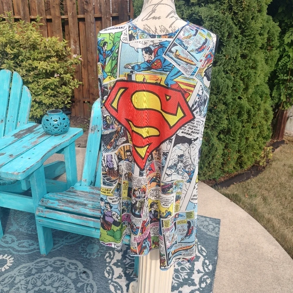 💥3/$20 TWO Six Flags Capes - Superman and Batman!